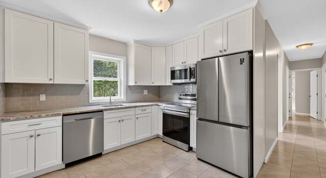 Photo of 40 Newton St, Berlin, CT 06037