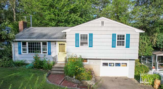 Photo of 46 Thrushwood Pl, Waterbury, CT 06708