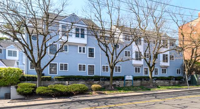 Photo of 118 Grove St Apt 2, Stamford, CT 06901