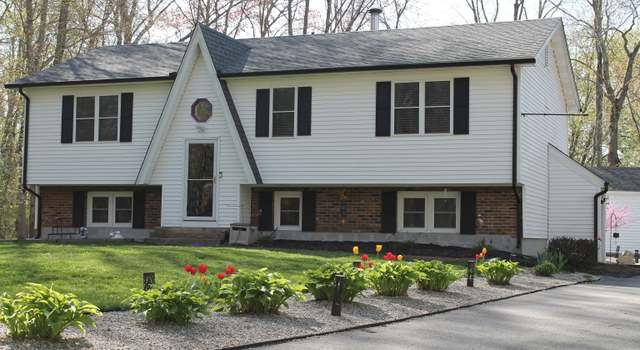 Photo of 232 Main St, Hebron, CT 06248