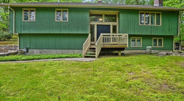 Photo of 30 Bartling Dr, Easton, CT 06612