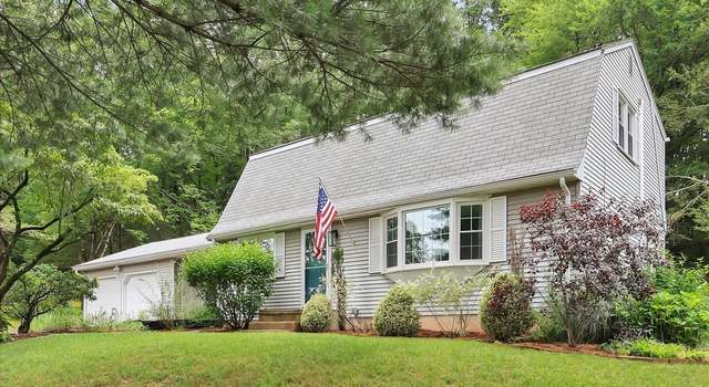 Photo of 293 Grissom Rd, Manchester, CT 06042