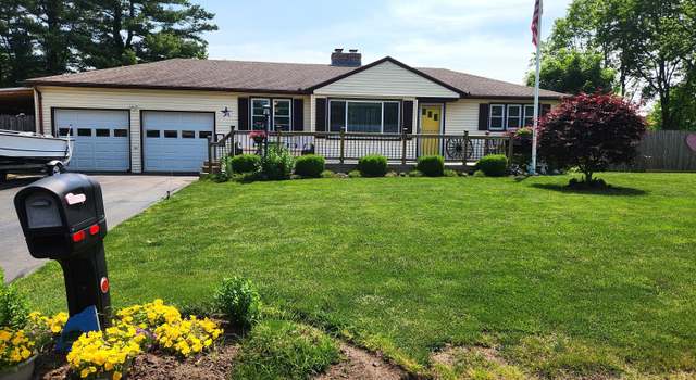 Photo of 104 Old Stagecoach Rd, Meriden, CT 06450