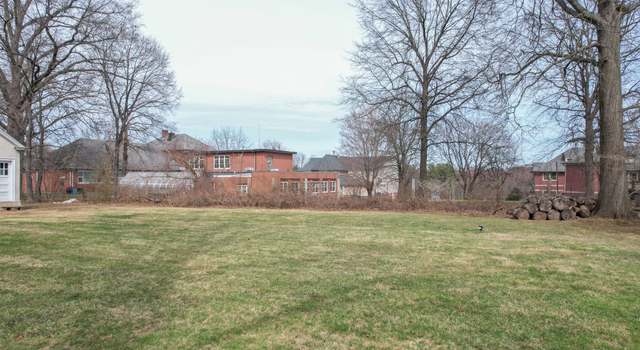 Photo of 128 Bloomfield Ave, Hartford, CT 06105