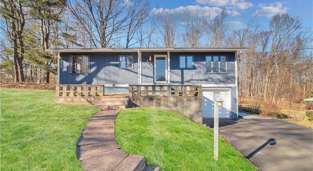 Photo of 34 Braeside Dr, Hamden, CT 06514
