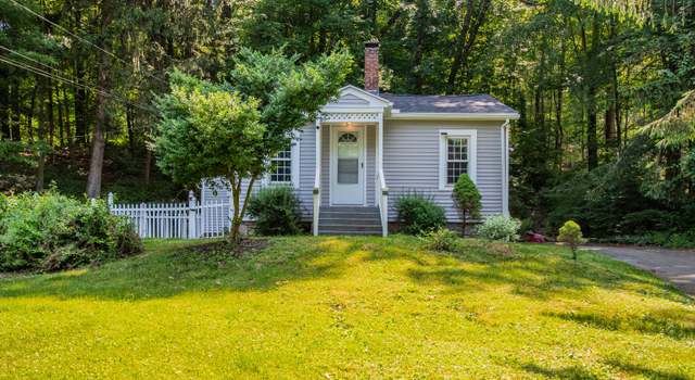 Photo of 108 Knox Ave, Killingly, CT 06239