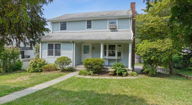 Photo of 191 Hollow Tree Ridge Rd, Darien, CT 06820