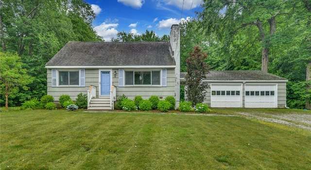 Photo of 4 Dogwood Ter, Newtown, CT 06470