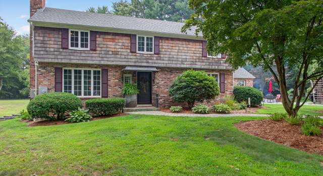 Photo of 10 Woodland Hollow St, Windsor Locks, CT 06096