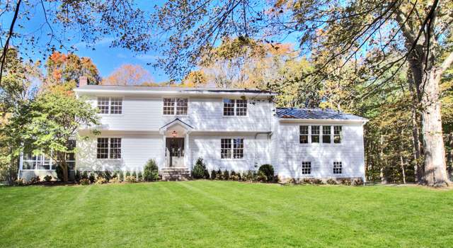 Photo of 17 Briar Oak Dr, Weston, CT 06883