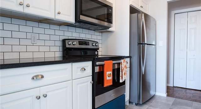 Photo of 887 Farmington Ave Unit 6J, West Hartford, CT 06119