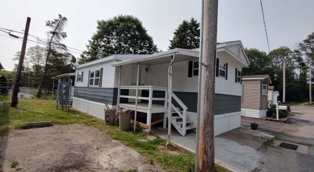 Photo of 29 Hemlock Dr, Shelton, CT 06484