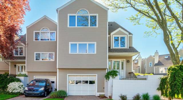 Photo of 75 Harbour View Pl #75, Stratford, CT 06615
