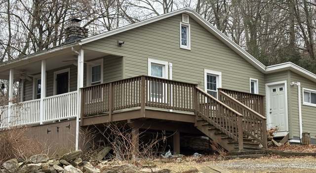 Photo of 233 Lake Rd, Andover, CT 06232