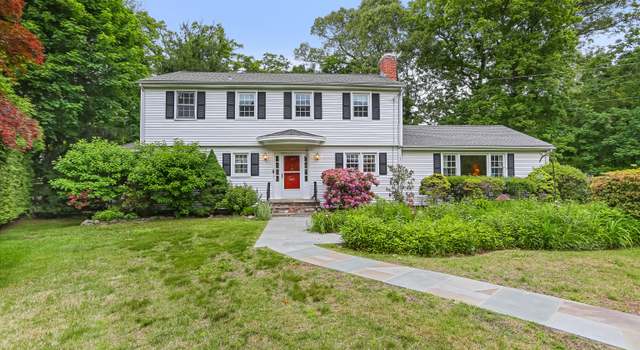 Photo of 10 Crossland Pl, Norwalk, CT 06851