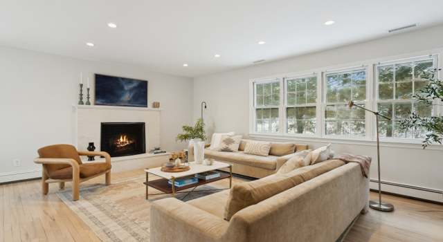 Photo of 5 Canning Ln, Westport, CT 06880