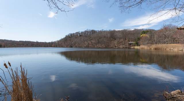 Photo of 175 Twin Lakes Rd, North Branford, CT 06471