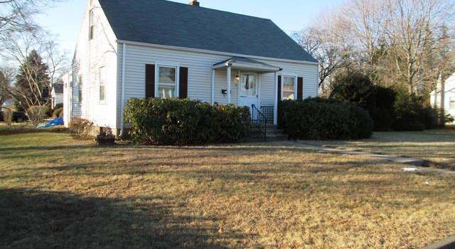 Photo of 8 Aimes Dr, West Haven, CT 06516