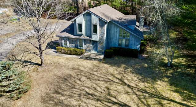 Photo of 162 Pequot Trl, Stonington, CT 06379