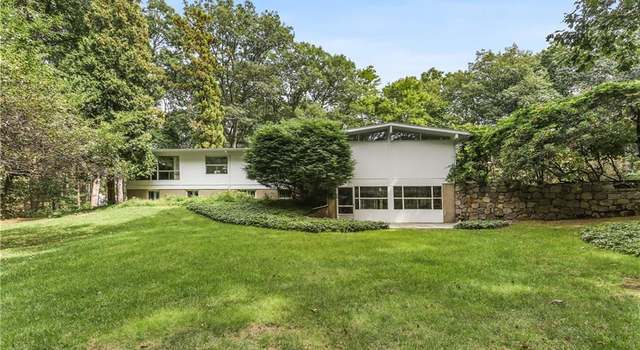 Photo of 46 Thayer Pond Rd, New Canaan, CT 06840
