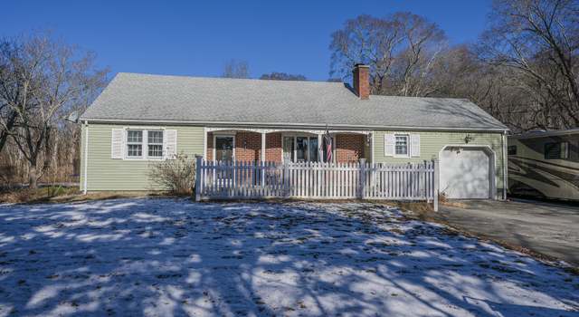 Photo of 104 Grove Ave, Groton, CT 06340