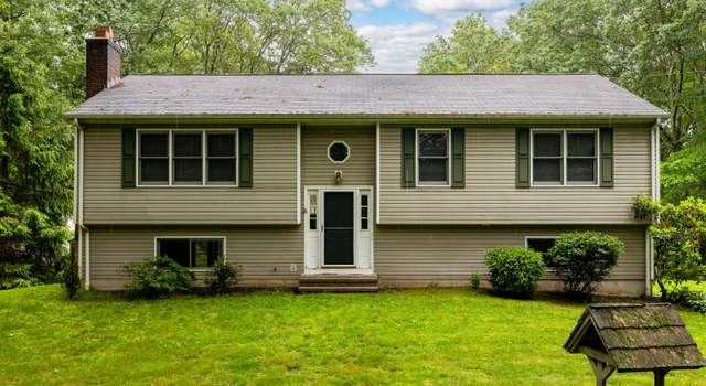 Photo of 21 Larkey Rd, Oxford, CT 06478