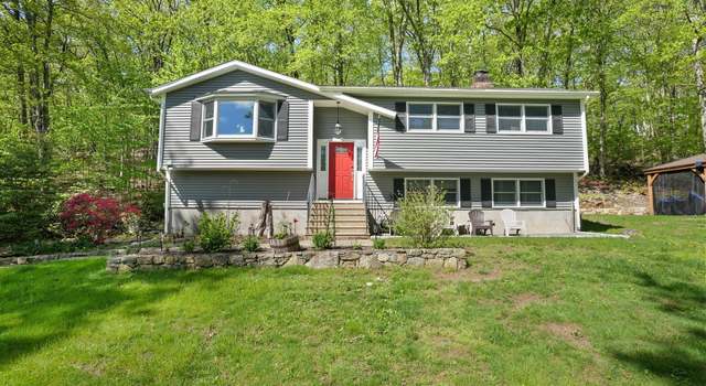 Photo of 25 Fleetwood Dr, New Fairfield, CT 06812