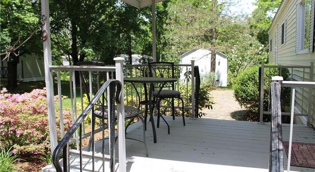 Photo of 39 Bridlepath Trl, Killingworth, CT 06419