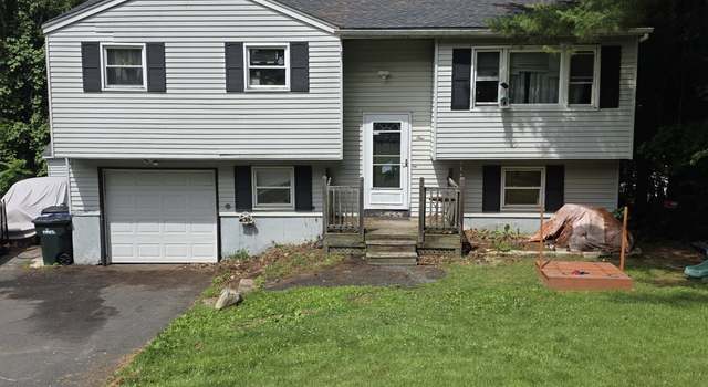 Photo of 1 Hamill Dr, Winchester, CT 06098