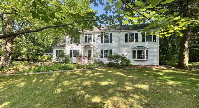 Photo of 10 Riverview Dr, Norwalk, CT 06850