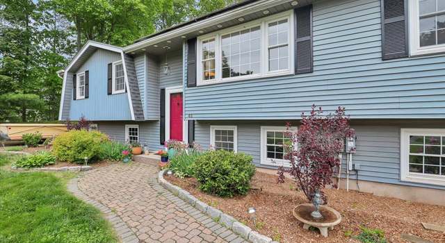 Photo of 41 Blueberry Cir, Ellington, CT 06029