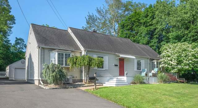 Photo of 6 Victoria Rd, Portland, CT 06480