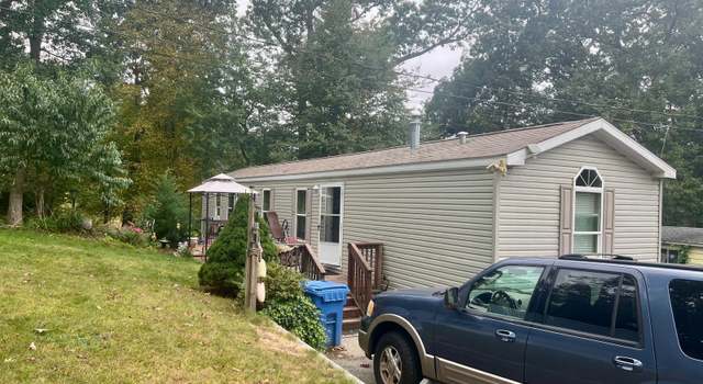Photo of 31 Nashua St, Norwich, CT 06360
