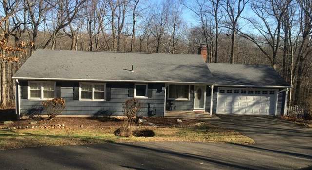 Photo of 641 Lakeview Rd, Orange, CT 06477