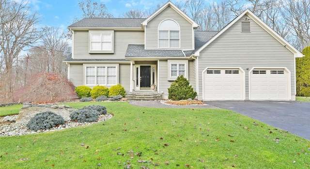 Photo of 1790 Cutspring Rd, Stratford, CT 06614