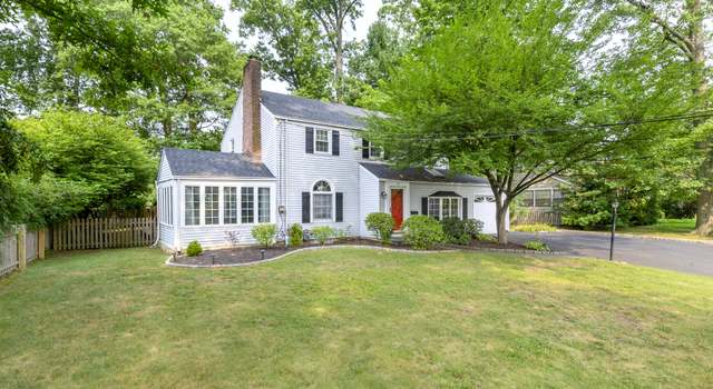 Photo of 42 Fara Dr, Stamford, CT 06905
