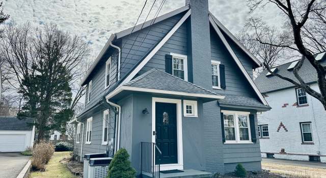Photo of 111 Spring Garden St, Hamden, CT 06517