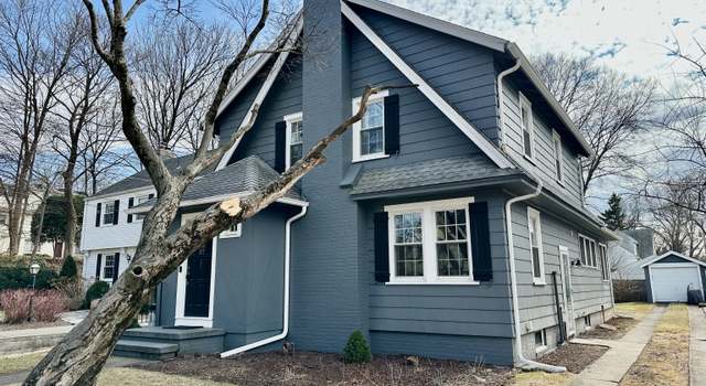 Photo of 111 Spring Garden St, Hamden, CT 06517