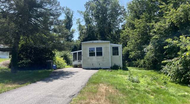 Photo of 3 Terrace Dr, Plainfield, CT 06374