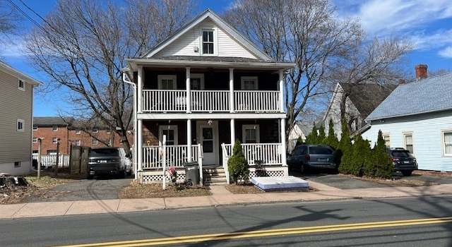 Photo of 304-306 Spruce St, Manchester, CT 06040