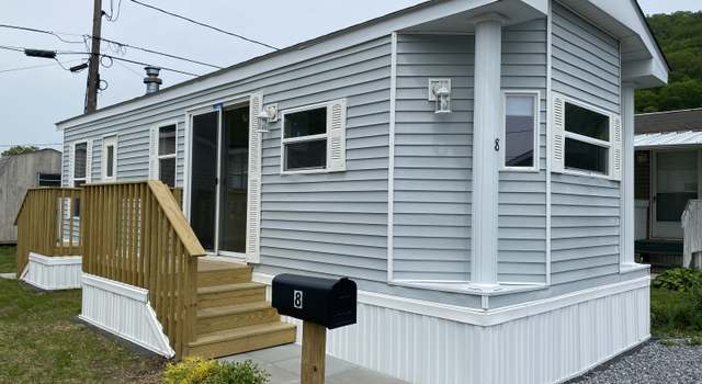 Photo of 8 Second St, Beacon Falls, CT 06403