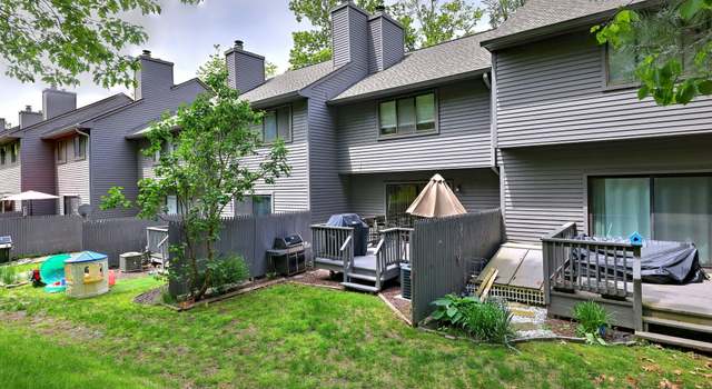 Photo of 192 Conestoga Way #192, Glastonbury, CT 06033