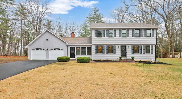 Photo of 12 Pond View Ln, Suffield, CT 06093
