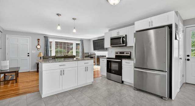 Photo of 22 Range Hill Dr, Vernon, CT 06066