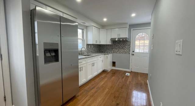 Photo of 23 Sarsfield St, Waterbury, CT 06704