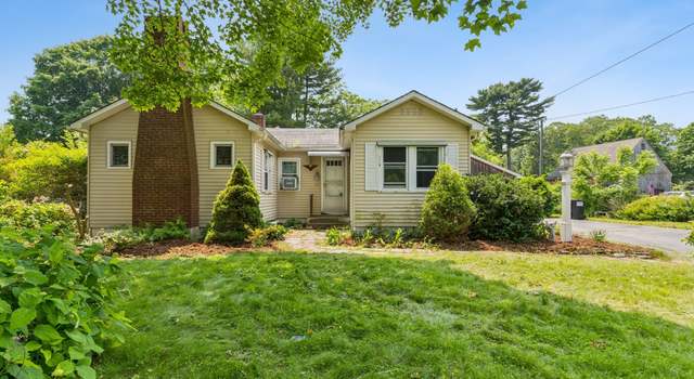 Photo of 44 Nod Rd, Clinton, CT 06413