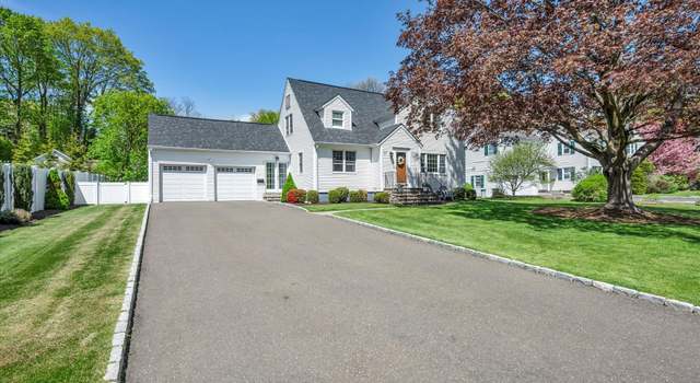 Photo of 27 Bettswood Rd, Norwalk, CT 06851