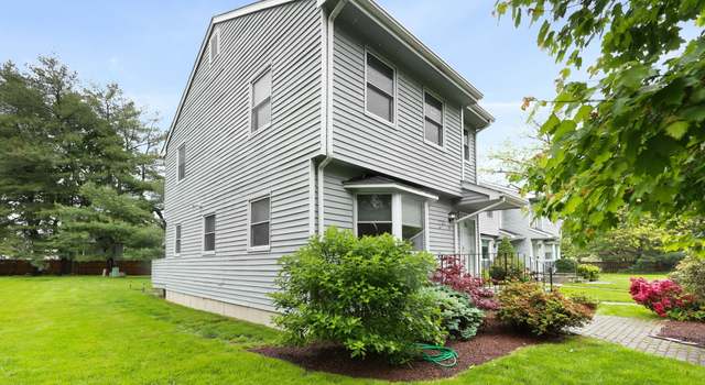 Photo of 57 Edge Hill Ct #57, Fairfield, CT 06824