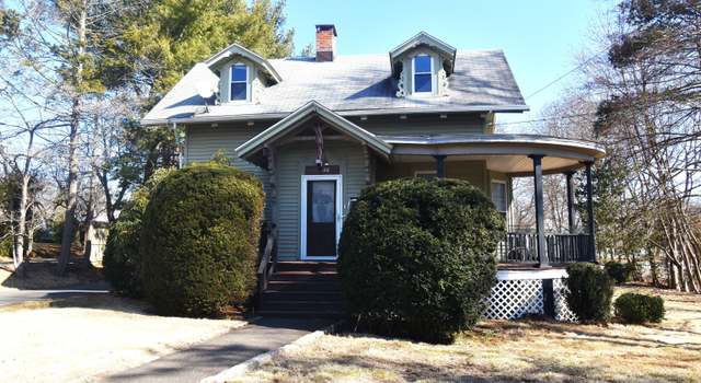 Photo of 28 Camp St, Norwalk, CT 06851