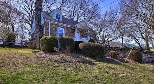 Photo of 321 Post Rd, Fairfield, CT 06824